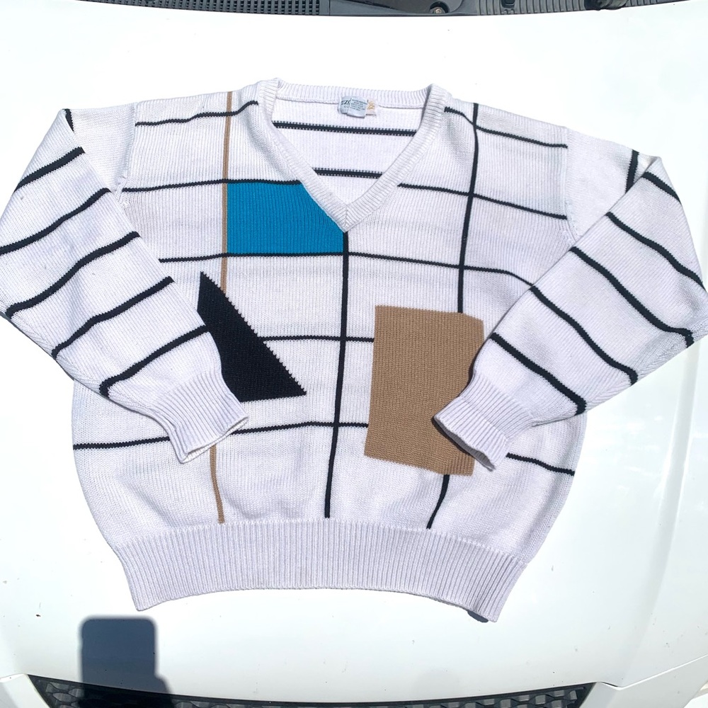 Vintage White Knit V-Neck Geometric Pattern Sweater SIZE Large Stain